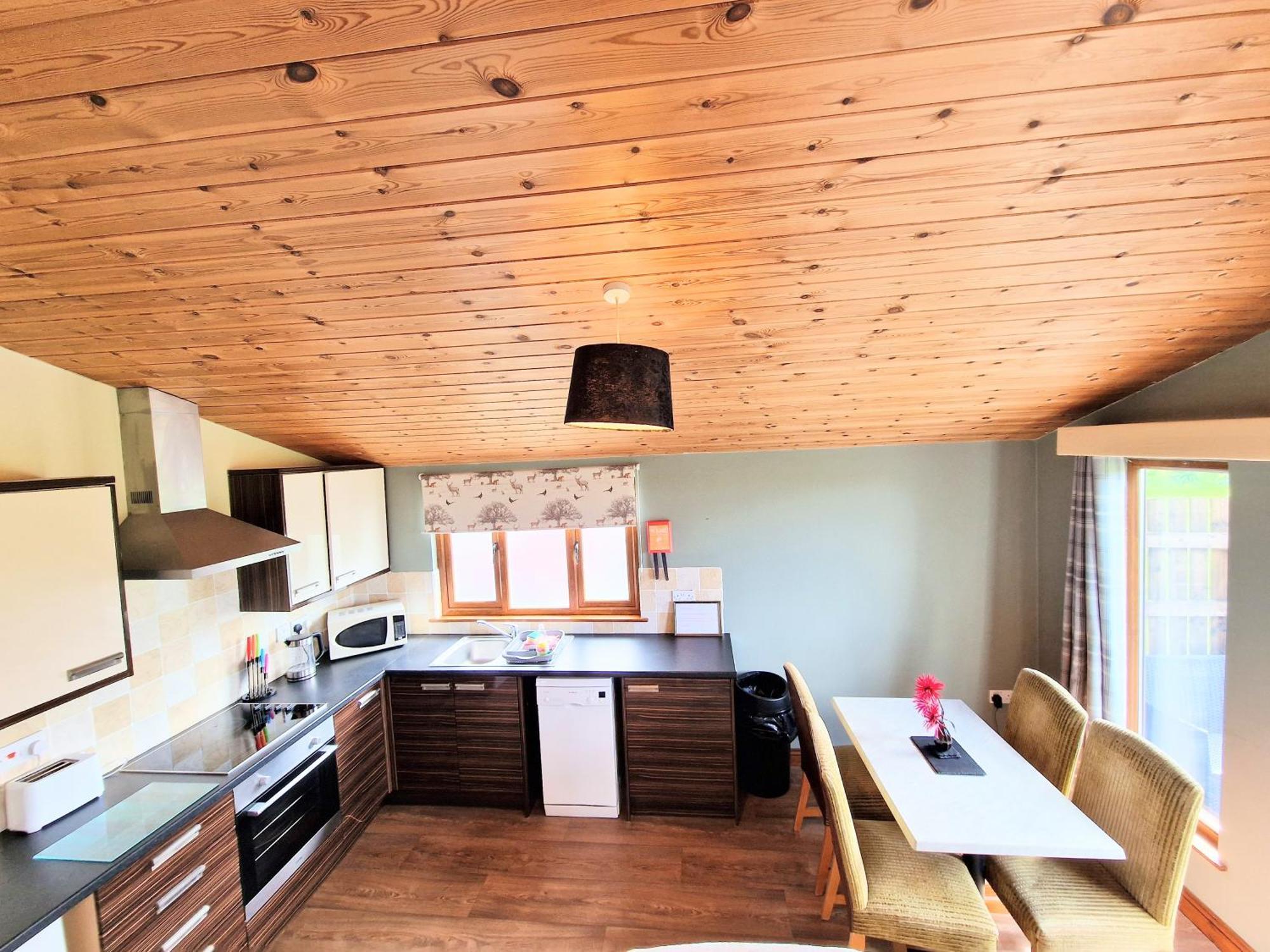 Lomond 2 With Private Hot Tub - Fife - Loch Leven - Lomond Hills Villa Kelty Екстериор снимка