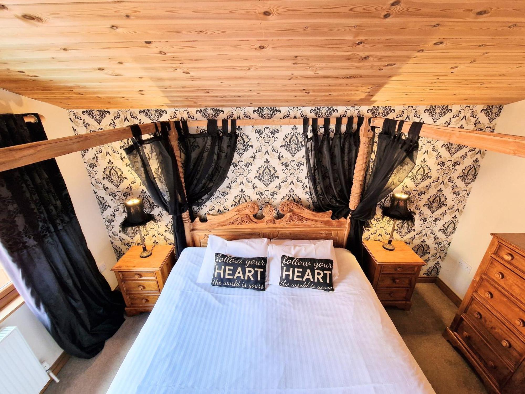 Lomond 2 With Private Hot Tub - Fife - Loch Leven - Lomond Hills Villa Kelty Екстериор снимка